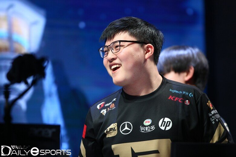 Uzi连续二十场比赛得分超过战术调整,塞尔维亚队挑战极限!的简单介绍 Uzi连续二十场比赛得分超过战术调整,塞尔维亚队挑战极限!的简单介绍